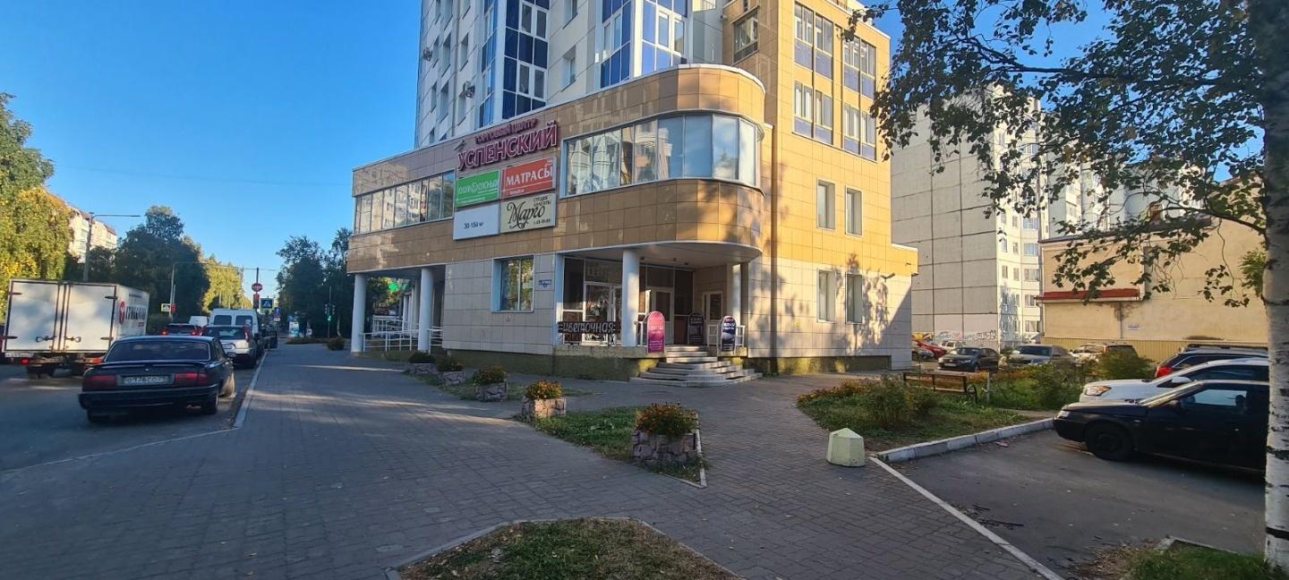 Продается торговое помещение Сдано в аренду, приносит доход.  по адресу: Архангельская область, МО Город Архангельск, г. Архангельск, пр.Новгородский, д.175/ул. Логинова, д.20, помещение 7-Н, Кадастровый номер 29:22:040744:956 в Торговом центре в самом центре города в спальном районе на первом эта